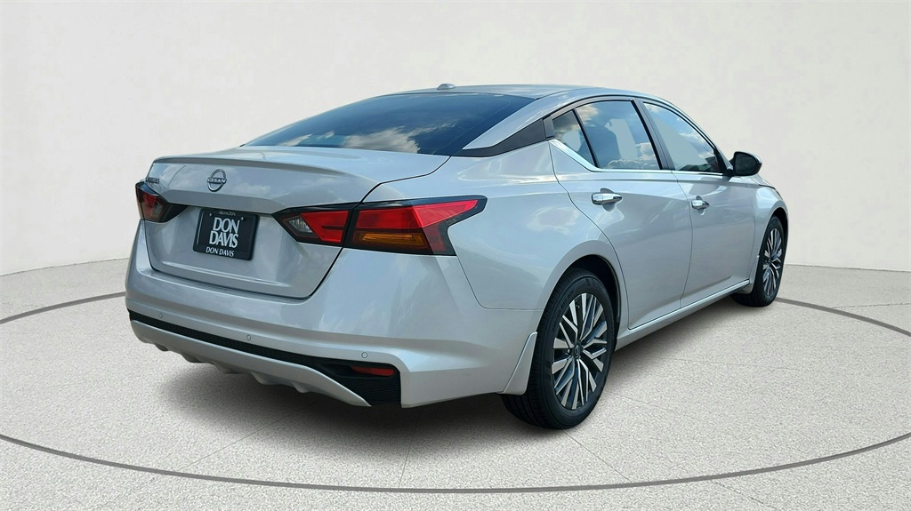 2025 Nissan Altima