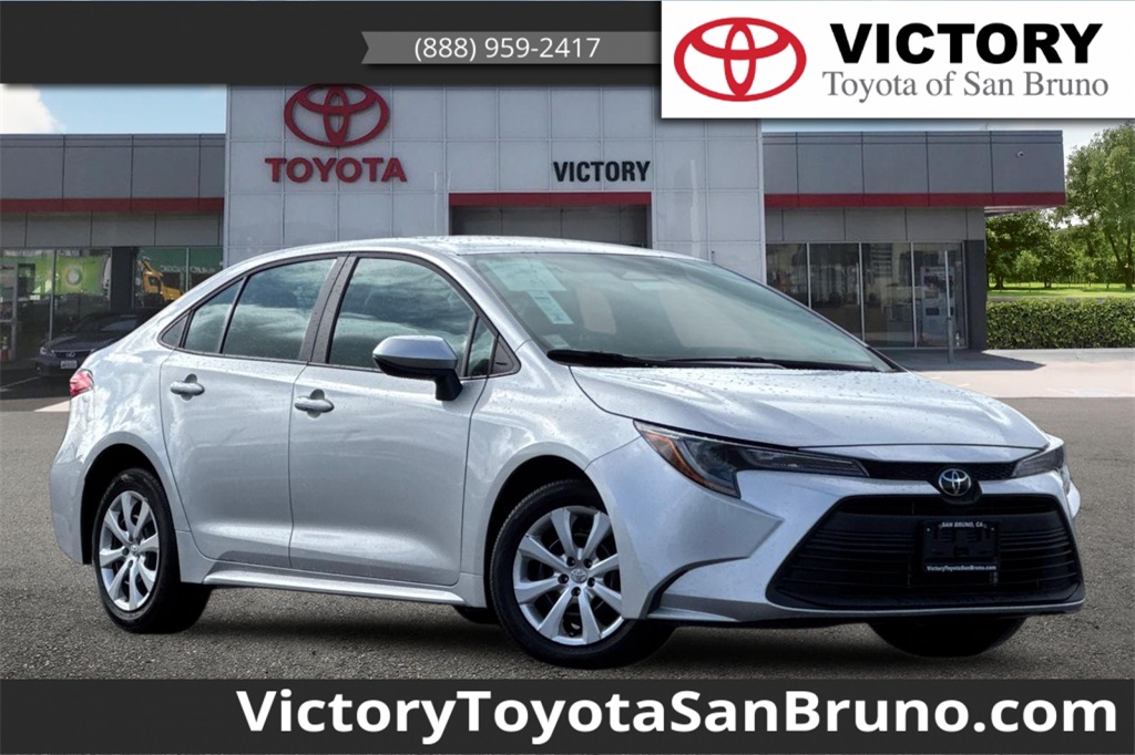 2025 Toyota Corolla LE FWD