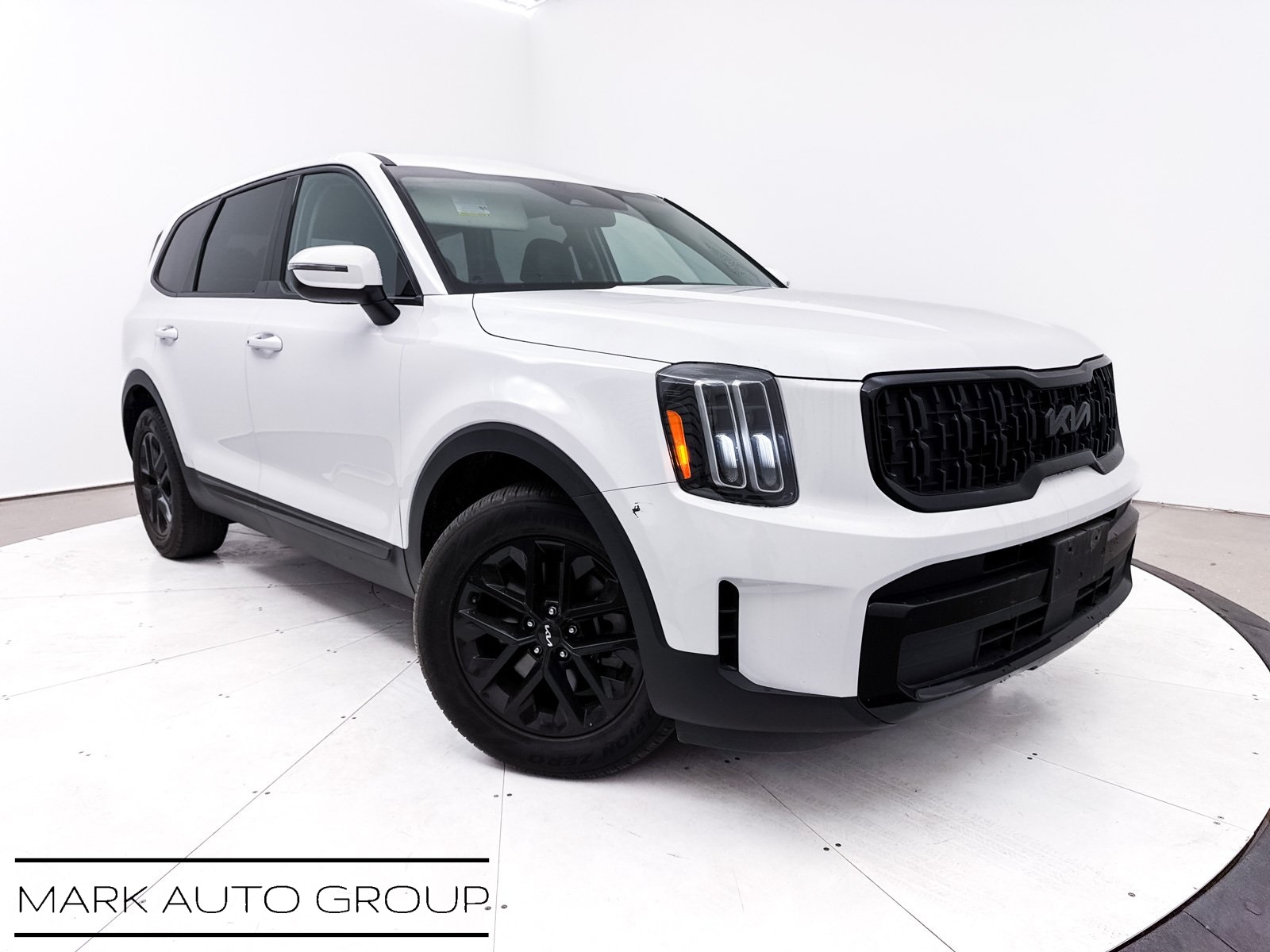 2023 Kia Telluride LX