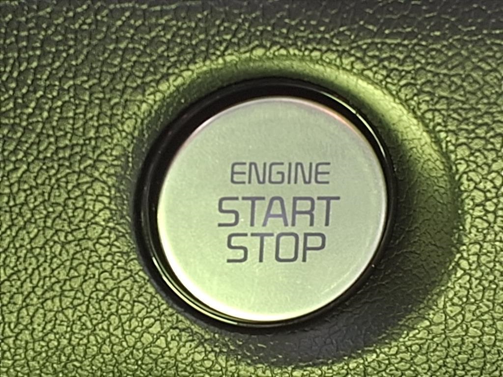 2025 Kia Sorento S - 5