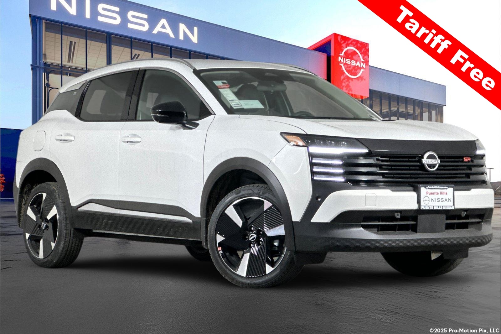 2026 Nissan KICKS SR's photo