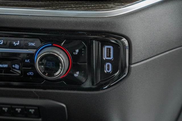 ChevroletSilverado 2500HD32