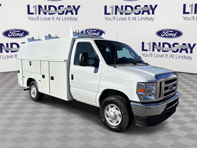 2025 Ford E-350SD