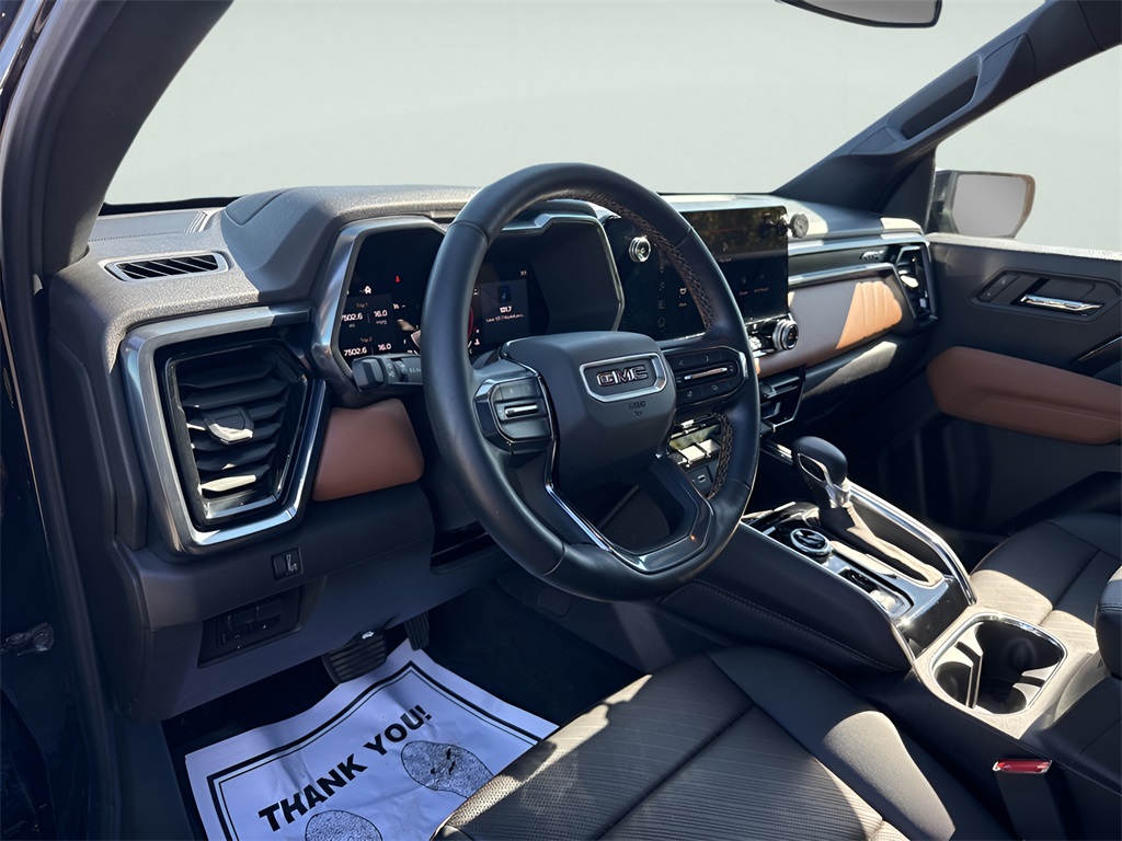 2024 GMC Canyon