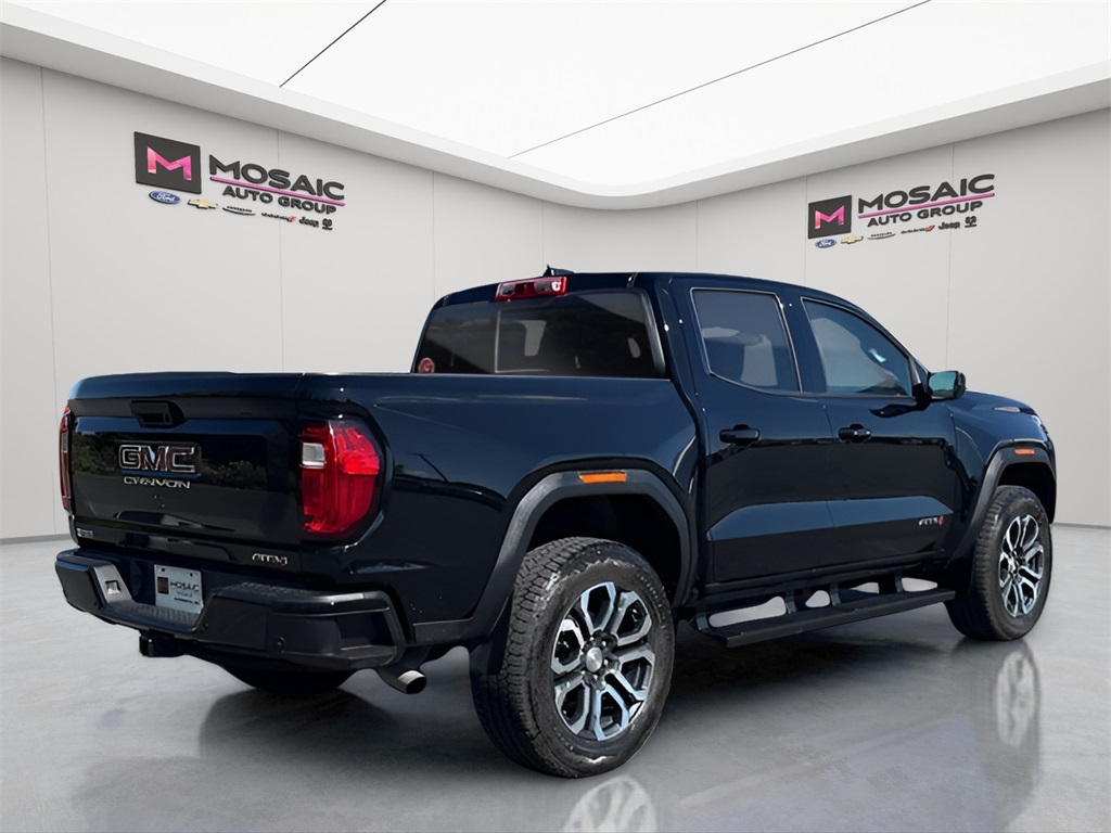 2024 GMC Canyon