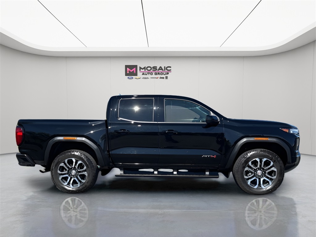 2024 GMC Canyon