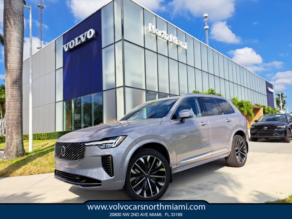 2026 Volvo XC90 Plus's photo