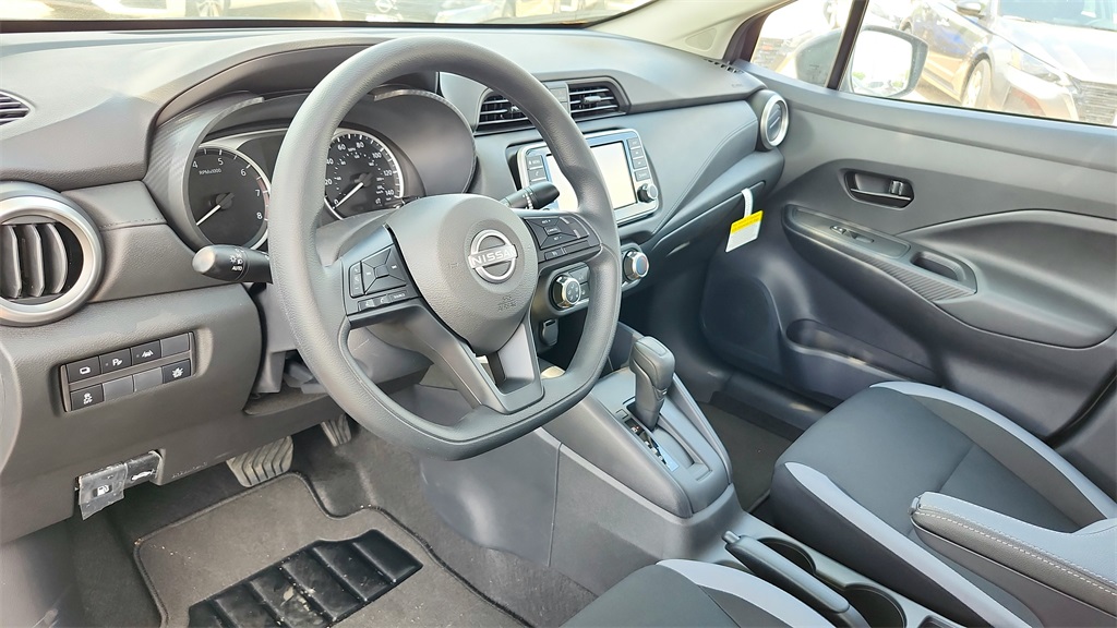 2025 Nissan Versa