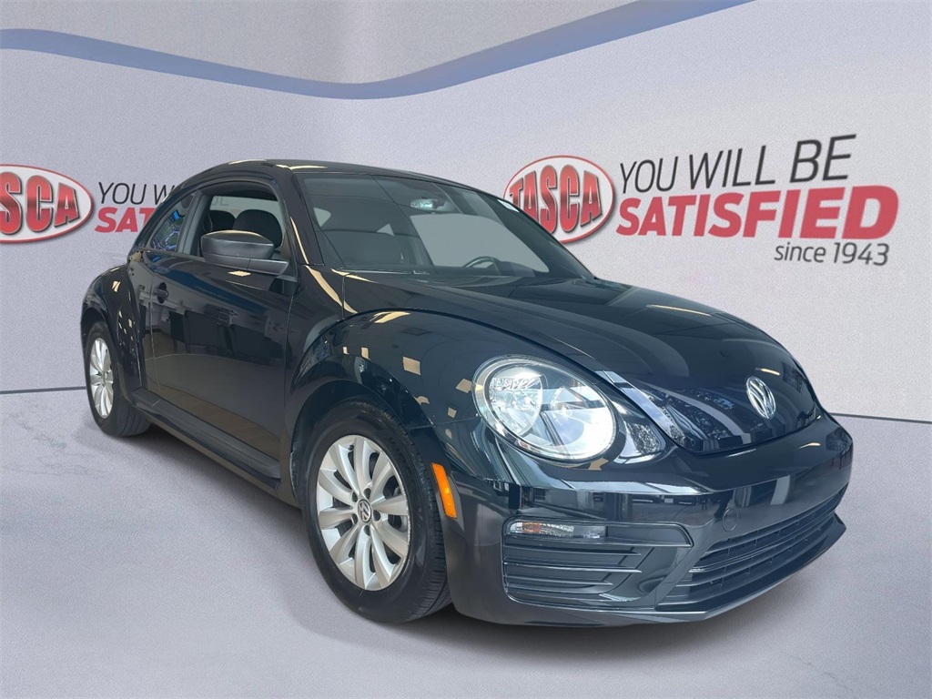 2018 Volkswagen Beetle 2.0T S Hatchback FWD
