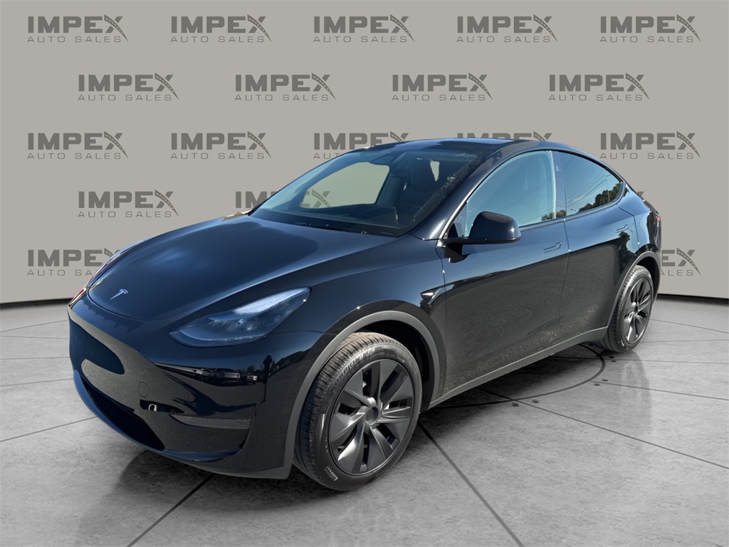 2025 Tesla Model Y Long Range's photo