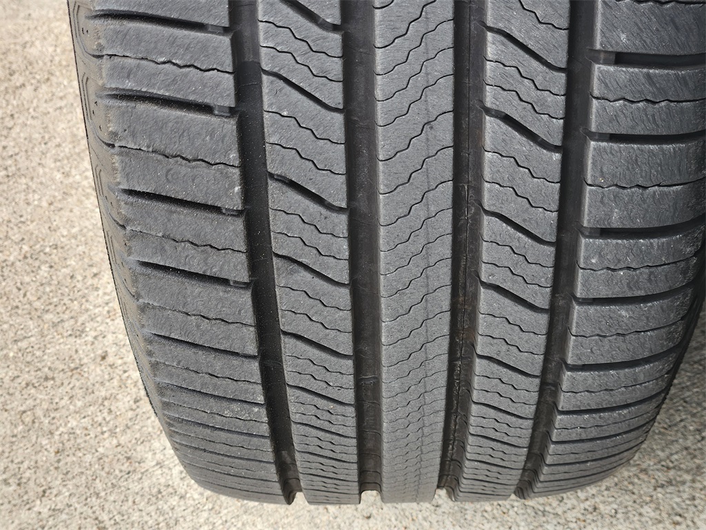 2022 Cadillac XT6 Premium Luxury White at AutoSavvy Houston Northwest