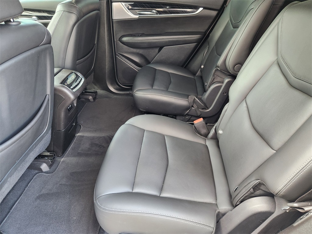 2022 Cadillac XT6 Premium Luxury White at AutoSavvy Houston Northwest