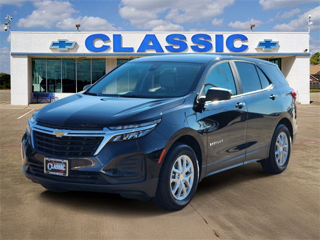 2023 Chevrolet Equinox LS - 2