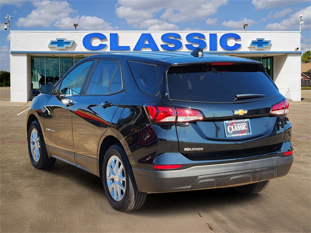 2023 Chevrolet Equinox LS - 4