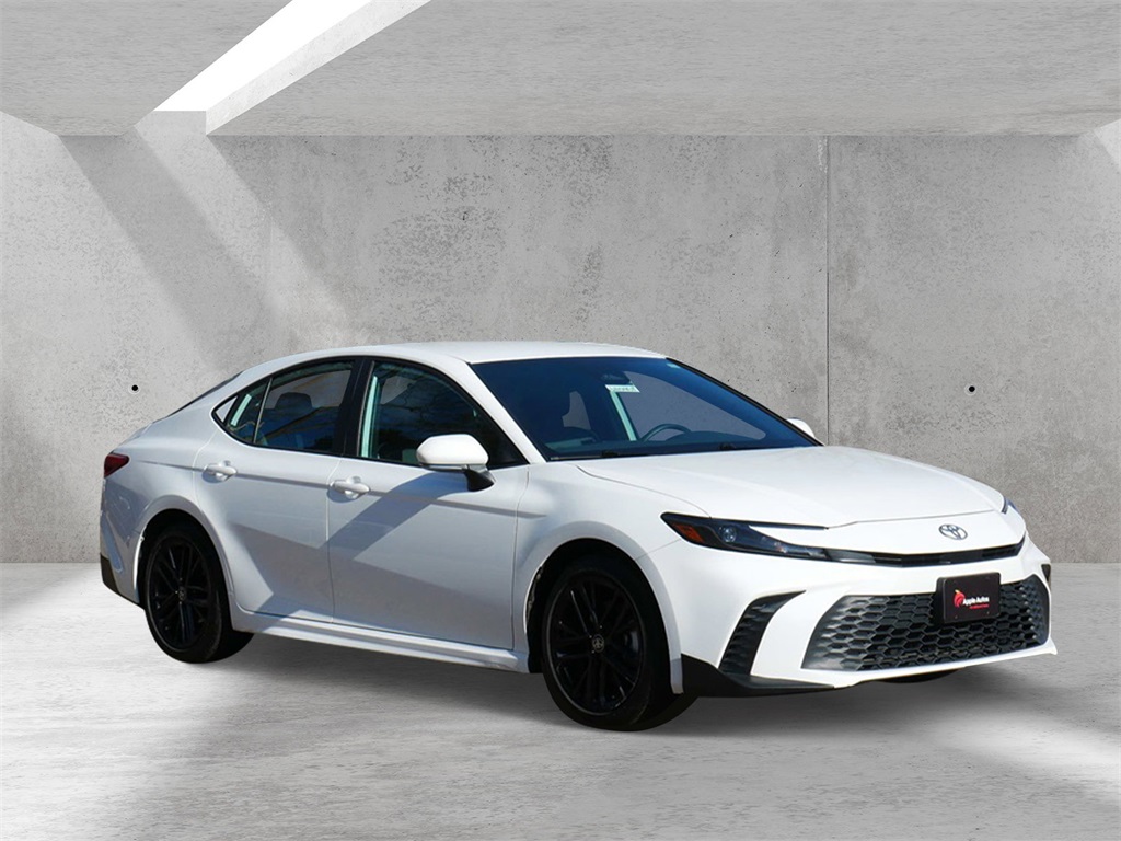 2025 Toyota Camry SE FWD