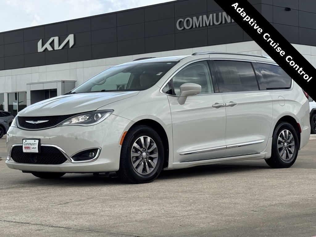 2019 Chrysler Pacifica Touring L Plus White at Durrett Motor Company