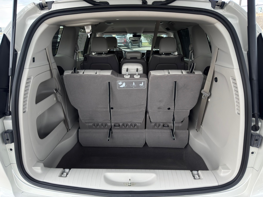 2019 Chrysler Pacifica Touring L Plus White at Durrett Motor Company