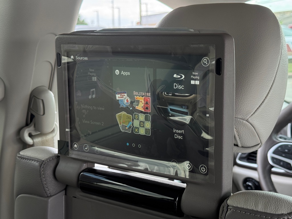 2019 Chrysler Pacifica Touring L Plus White at Durrett Motor Company