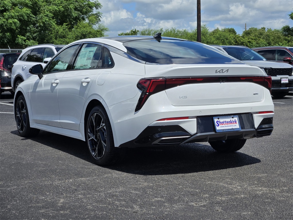 2025 Kia K5 GT-Line - 2