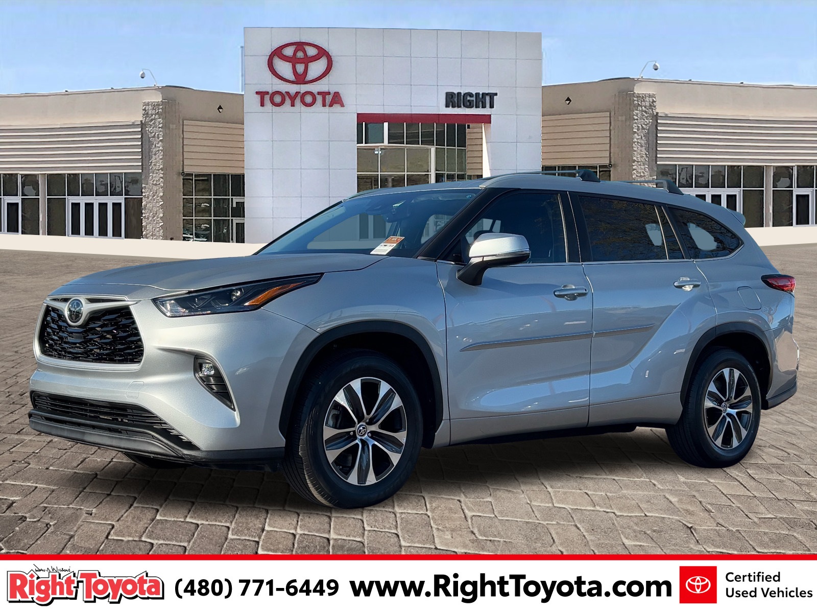 2023 Toyota Highlander XLE FWD