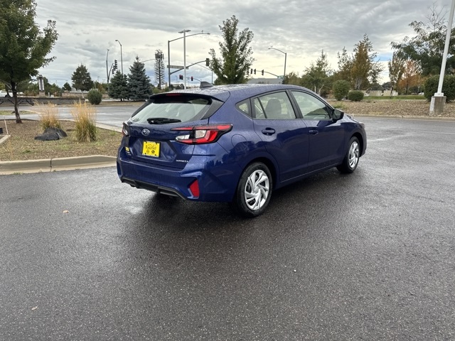 2025 Subaru Impreza Base photo 3