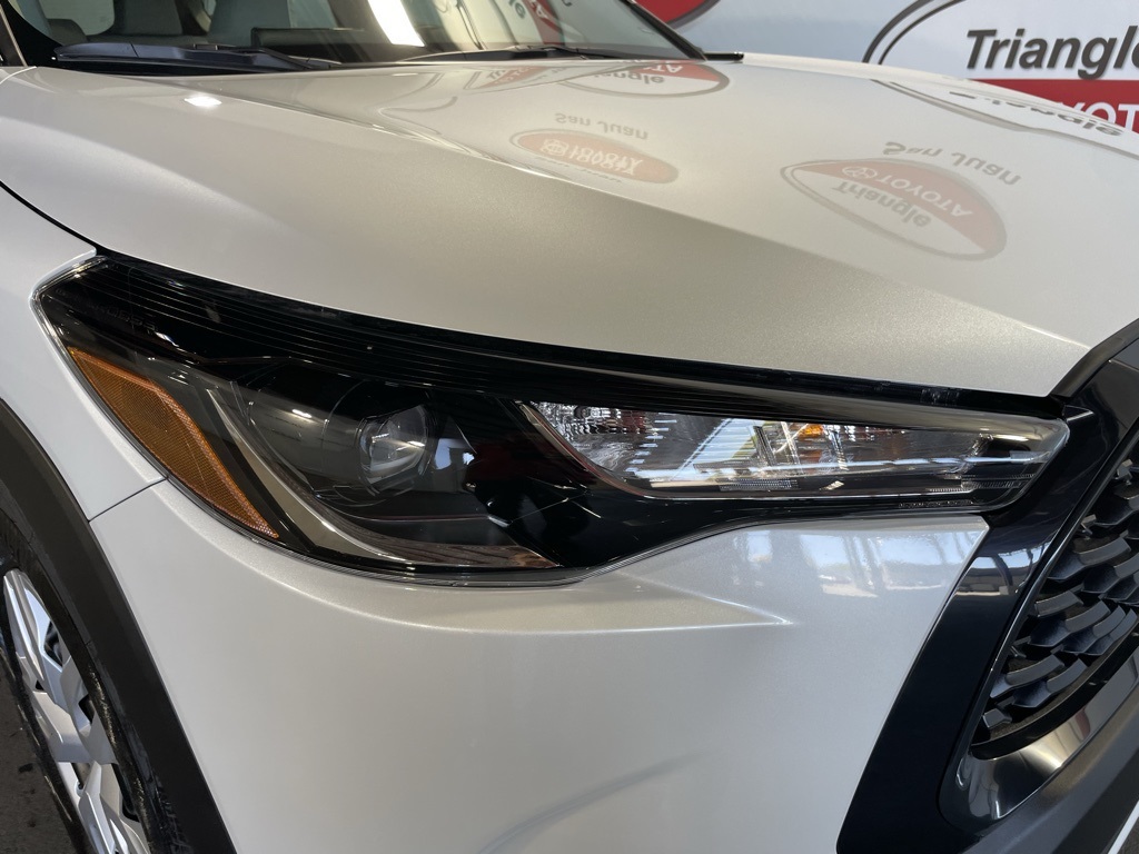 Thumbnail: 2026 Toyota Corolla Cross - 10