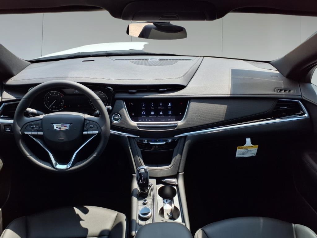 2025 Cadillac XT6 Luxury - 6