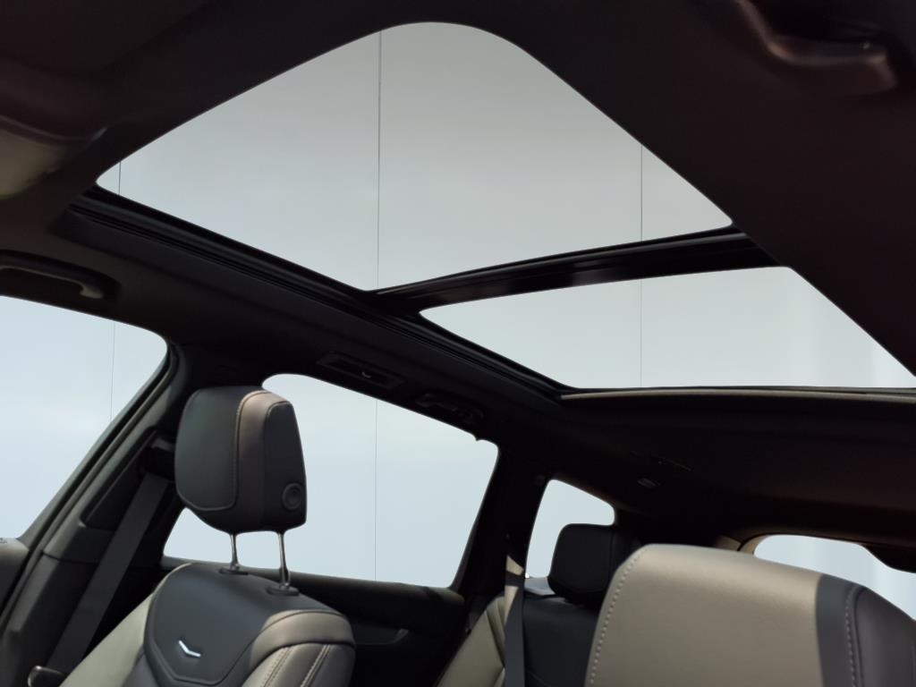 2025 Cadillac XT6 Luxury - 8