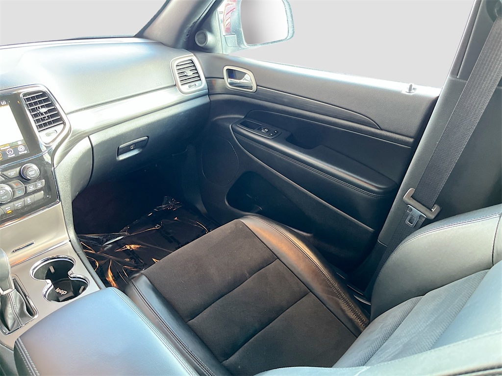 2022 Jeep Grand Cherokee WK Laredo X Red at Bayway Cadillac of The Woodlands