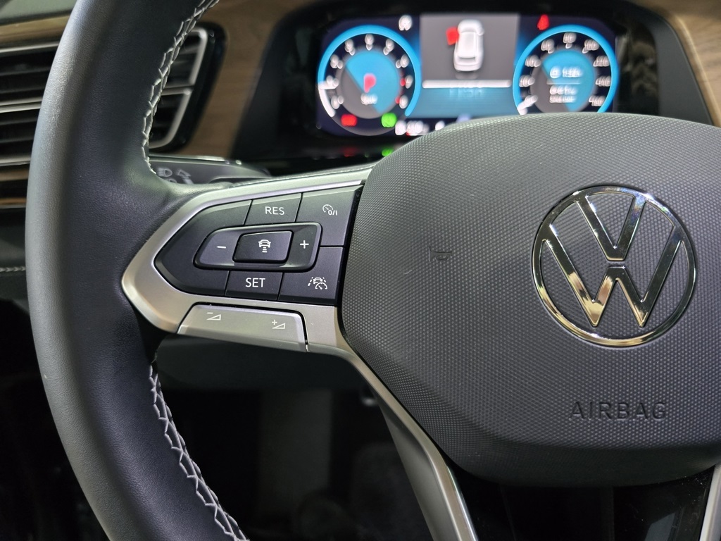 Thumbnail: 2024 Volkswagen Atlas - 16