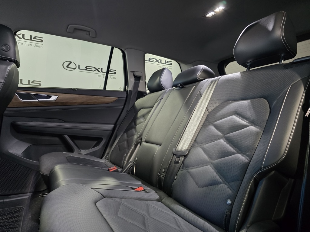 Thumbnail: 2024 Volkswagen Atlas - 27