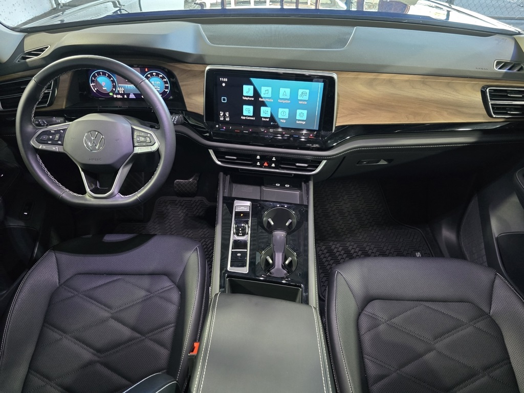 Thumbnail: 2024 Volkswagen Atlas - 30
