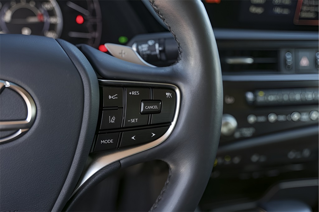 Used Car 2022 Lexus Es  350 For Sale Under $40,000 In Austin, Texas