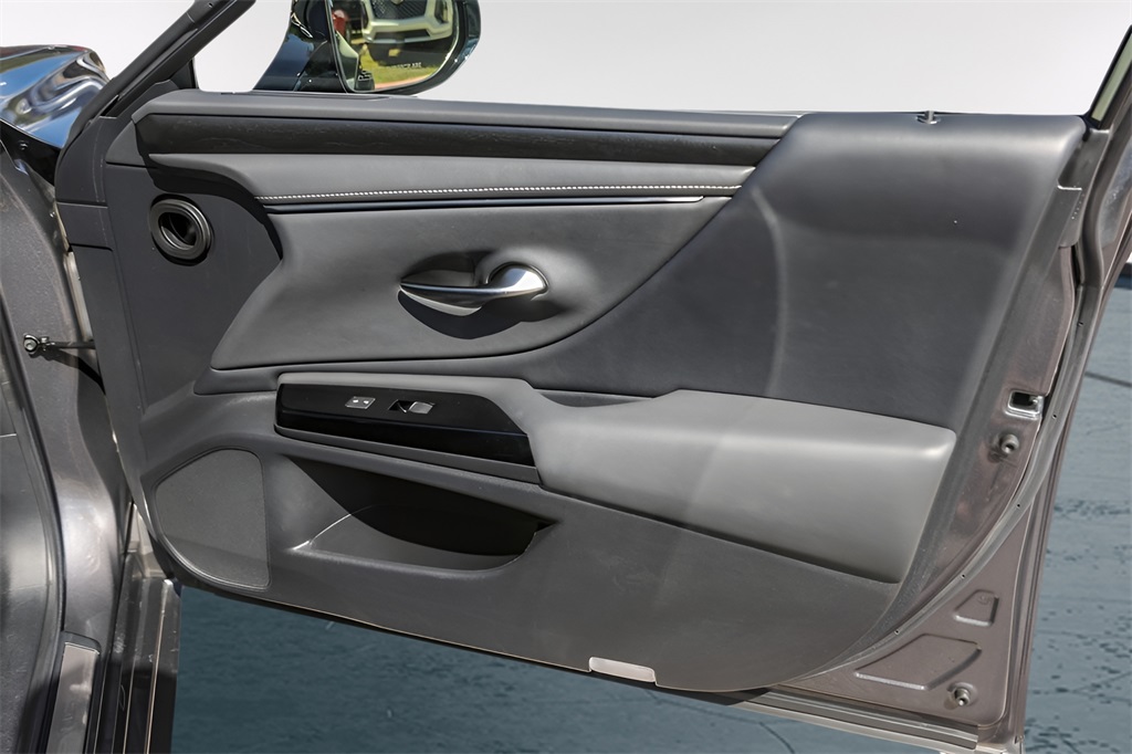 Used Car 2022 Lexus Es  350 For Sale Under $40,000 In Austin, Texas