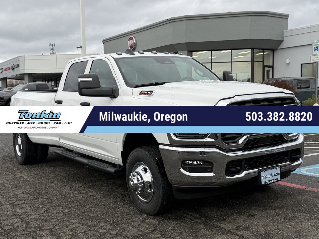2026 RAM 3500 Tradesman Crew Cab LB DRW 4WD