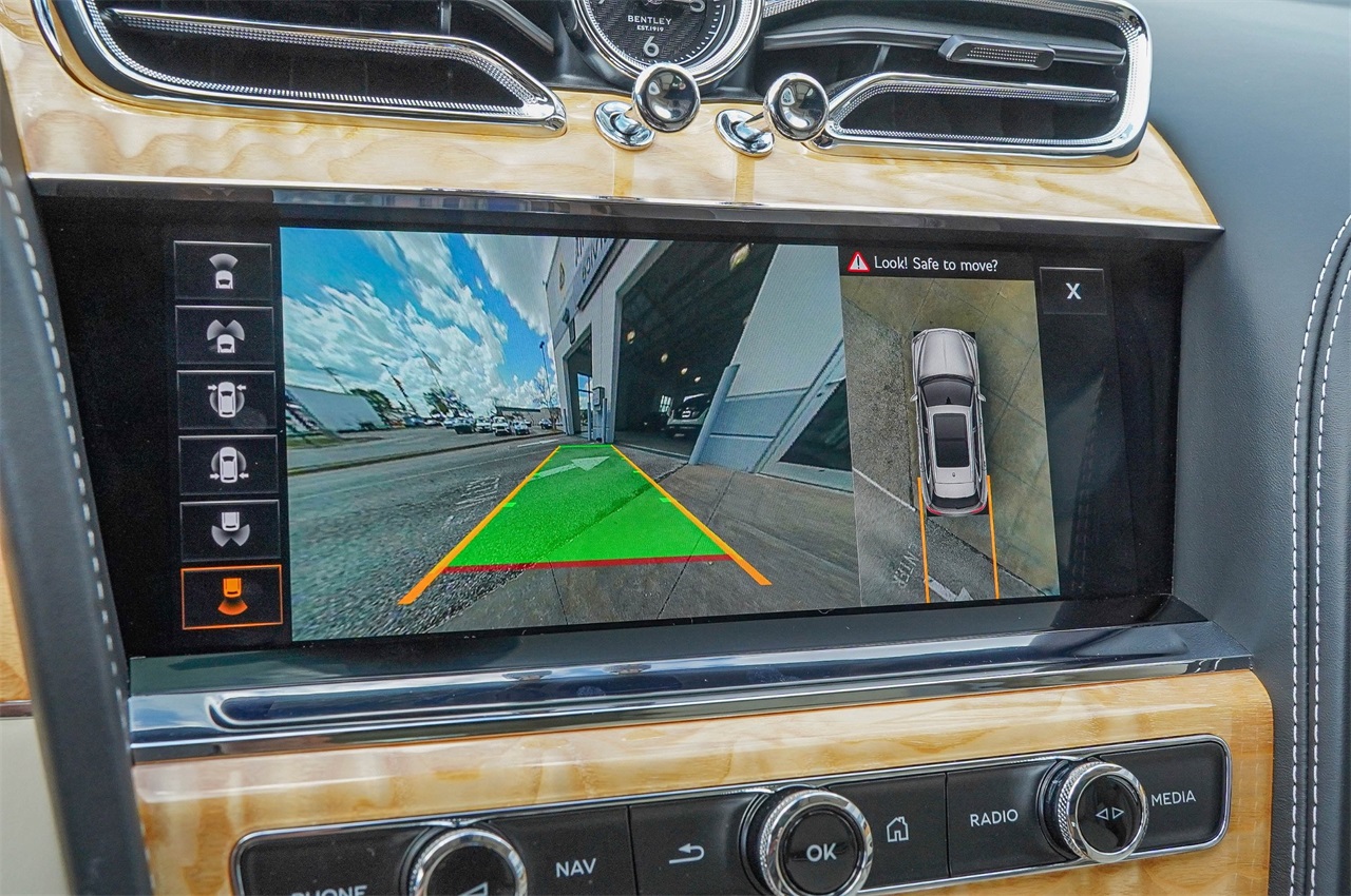 Used Car 2023 Bentley Bentayga  V8 For Sale Under $150,000 In Austin, Texas