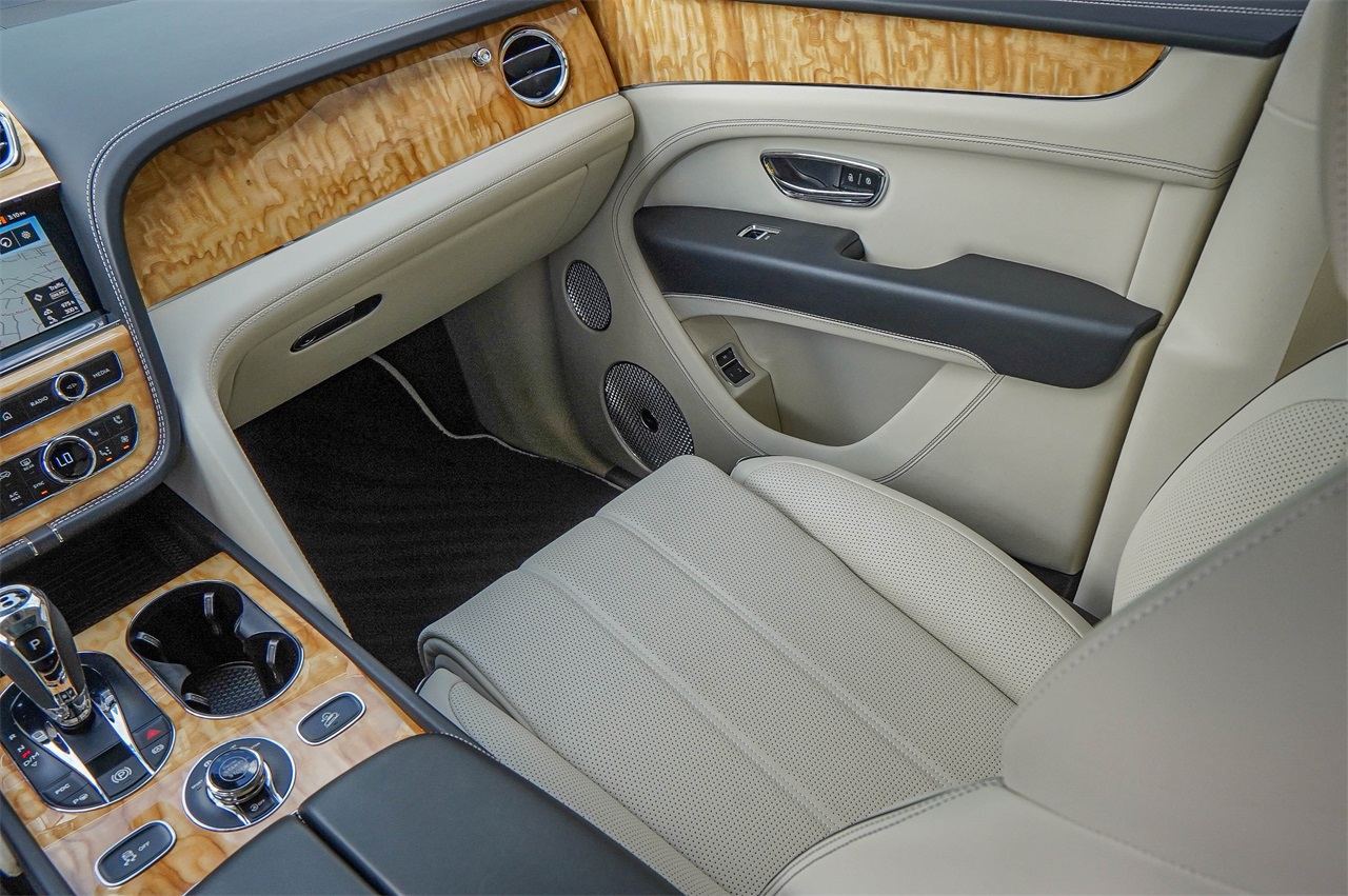 Used Car 2023 Bentley Bentayga  V8 For Sale Under $150,000 In Austin, Texas