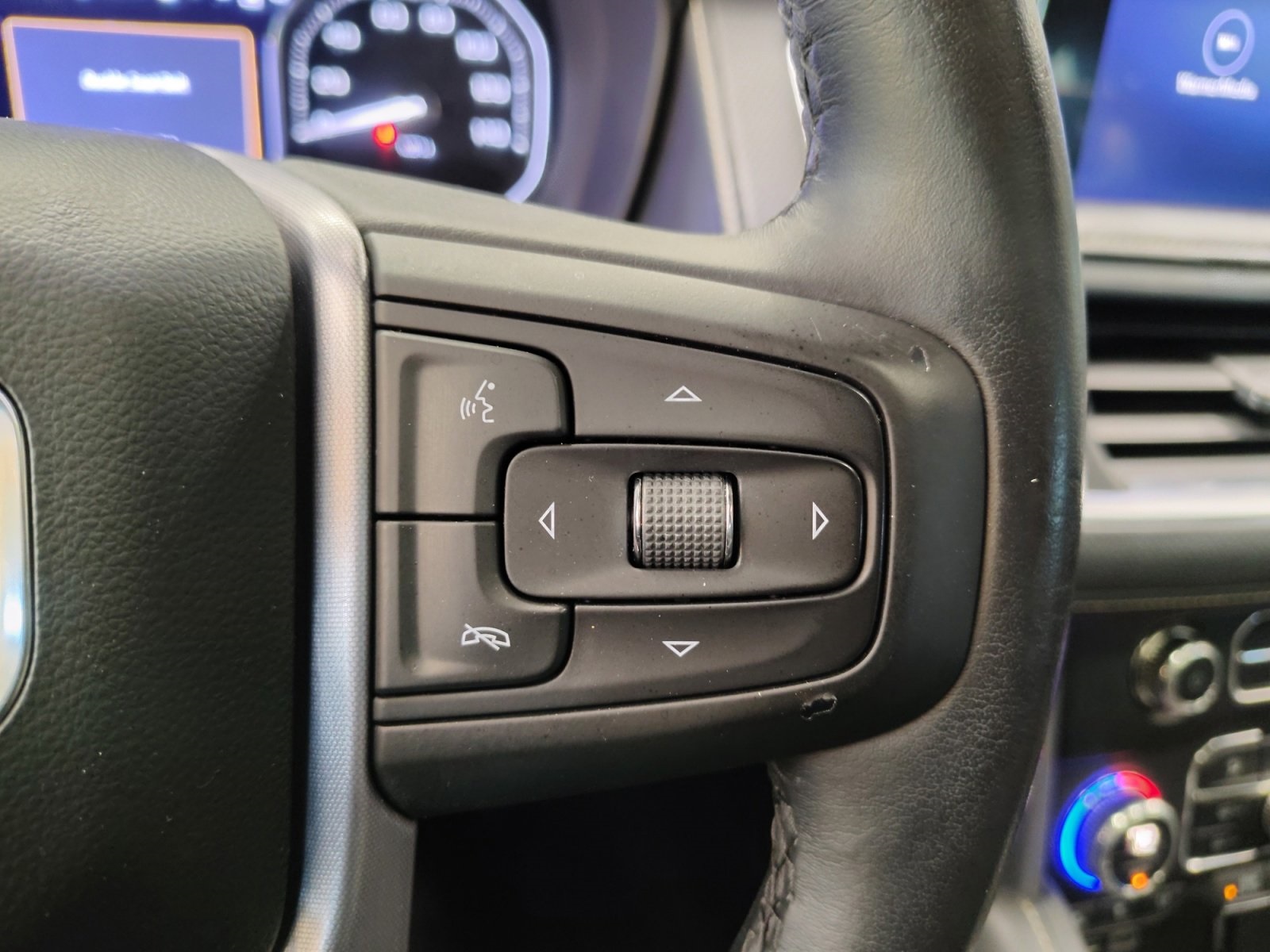 Used Car 2021 Gmc Yukon  Slt For Sale Under $40,000 In San Antonio, Texas