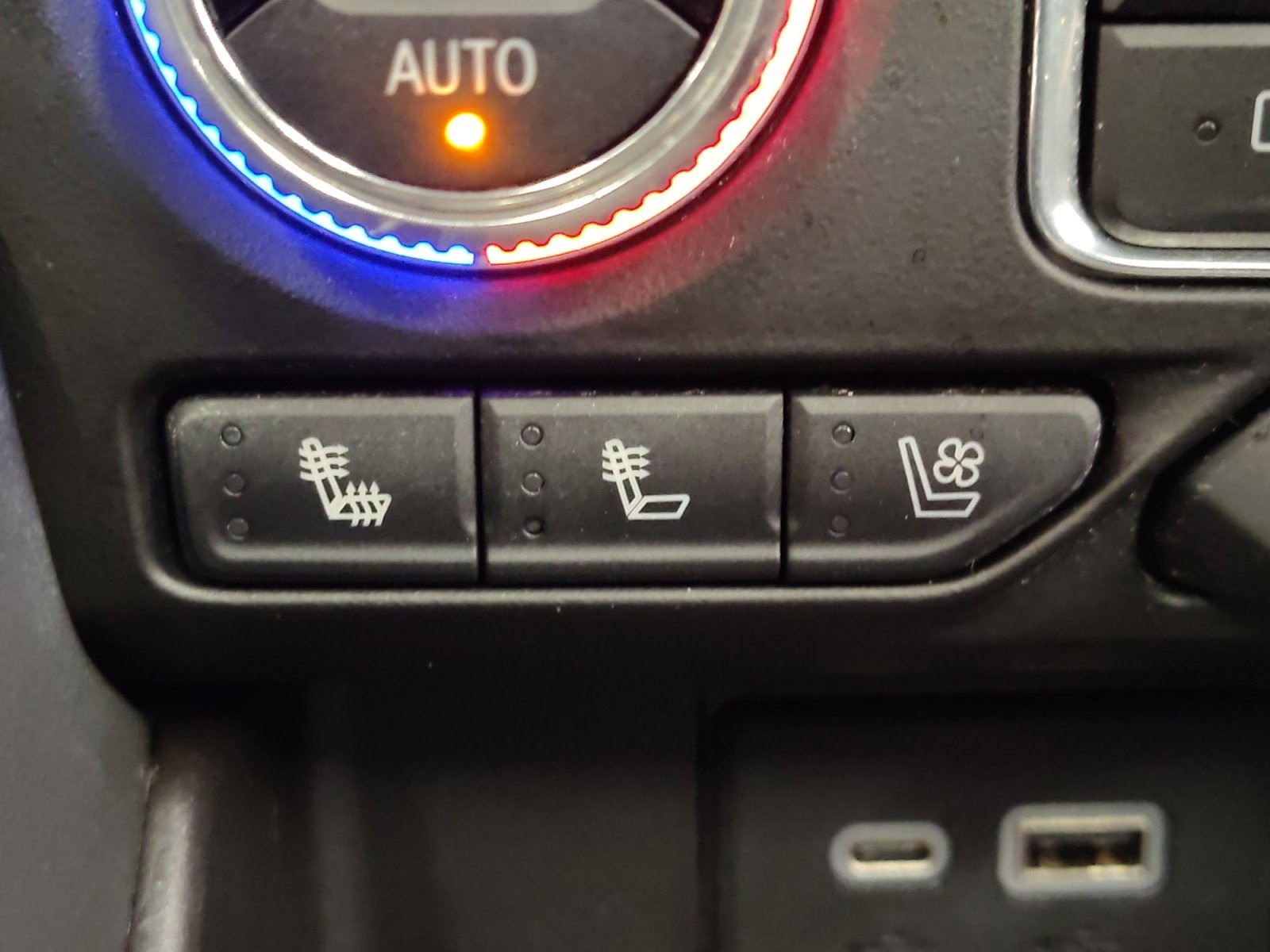 Used Car 2021 Gmc Yukon  Slt For Sale Under $40,000 In San Antonio, Texas