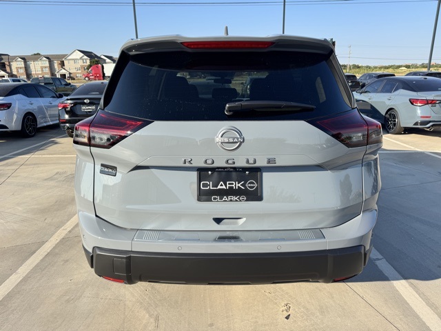 2026 Nissan Rogue SV photo 7