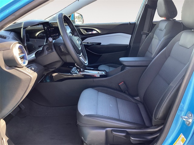 Used Car 2025 Chevrolet Trax  Lt For Sale Under $25,000 In San Antonio, Texas