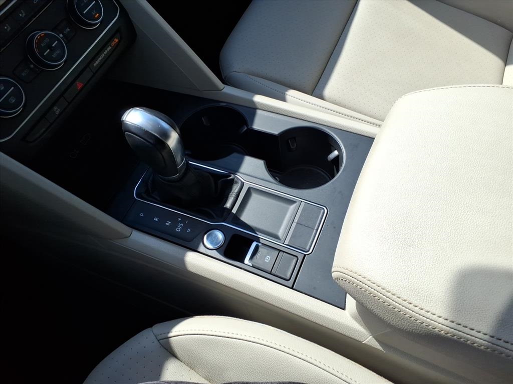 2019 Volkswagen Atlas 3.6L V6 SE Blue at Keating Nissan