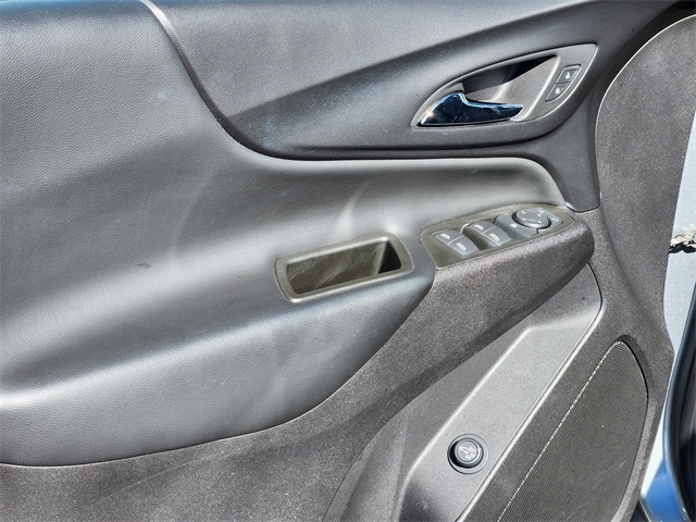 2024 Chevrolet Equinox LT photo 14
