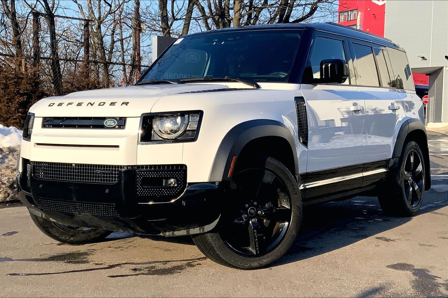 2023 Land Rover Defender 110 X-Dynamic SE AWD