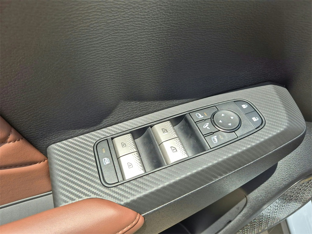 2025 Mitsubishi Outlander SEL Gray at Baytown Hyundai