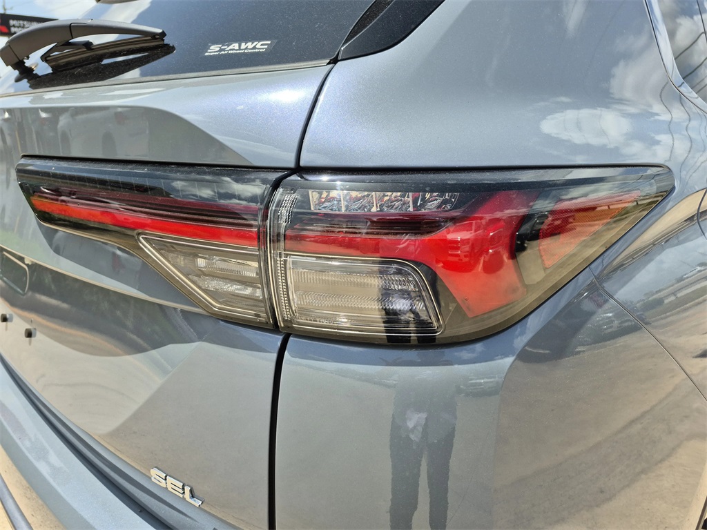 2025 Mitsubishi Outlander SEL Gray at Baytown Hyundai