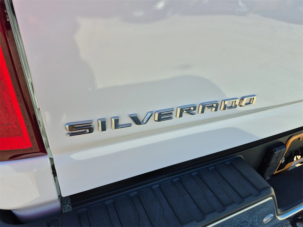 2021 Chevrolet Silverado 2500HD LTZ White at AutoSavvy Houston Northwest