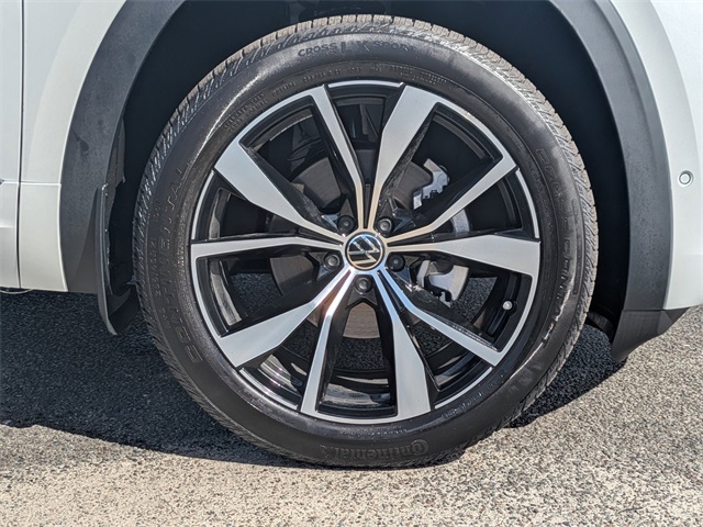 2026 Volkswagen Atlas Cross Sport 2.0T SEL Premium R-Line White/off-white at Stokes Volkswagen