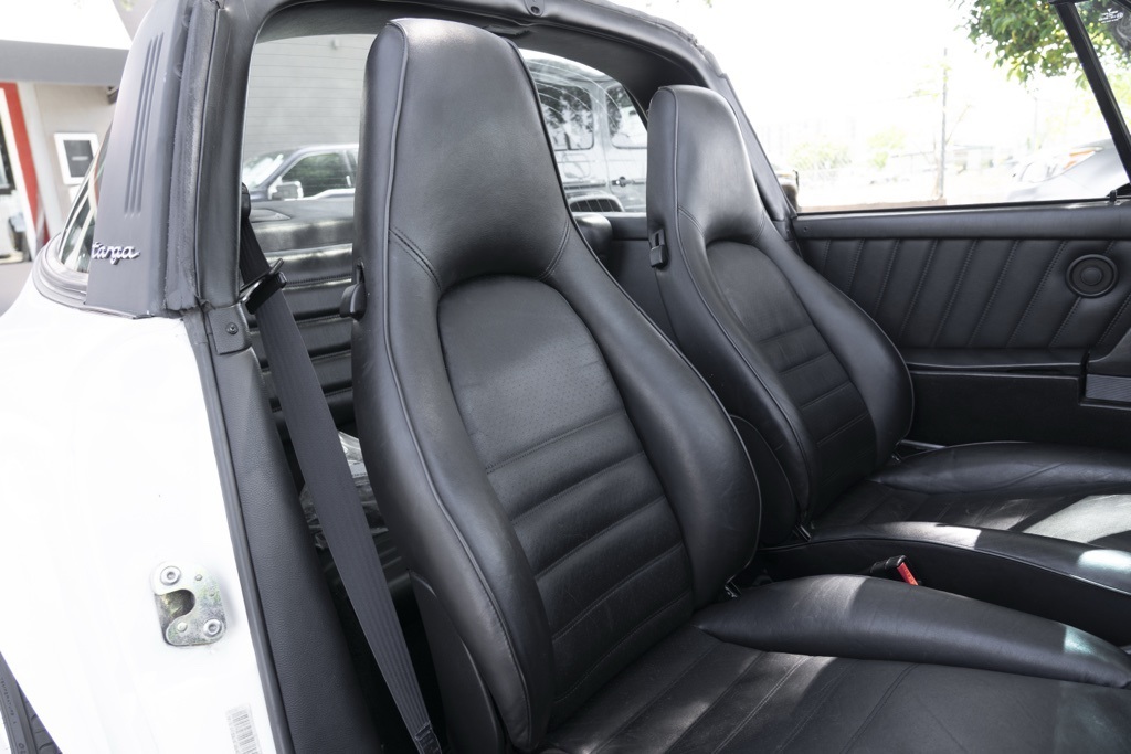 1985 Porsche 911 Carrera Targa - Photo 39