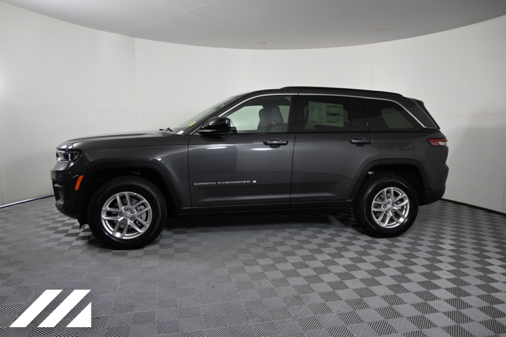 Used 2024 Jeep Grand Cherokee Laredo with VIN 1C4RJHAG6RC247582 for sale in Forest Lake, Minnesota